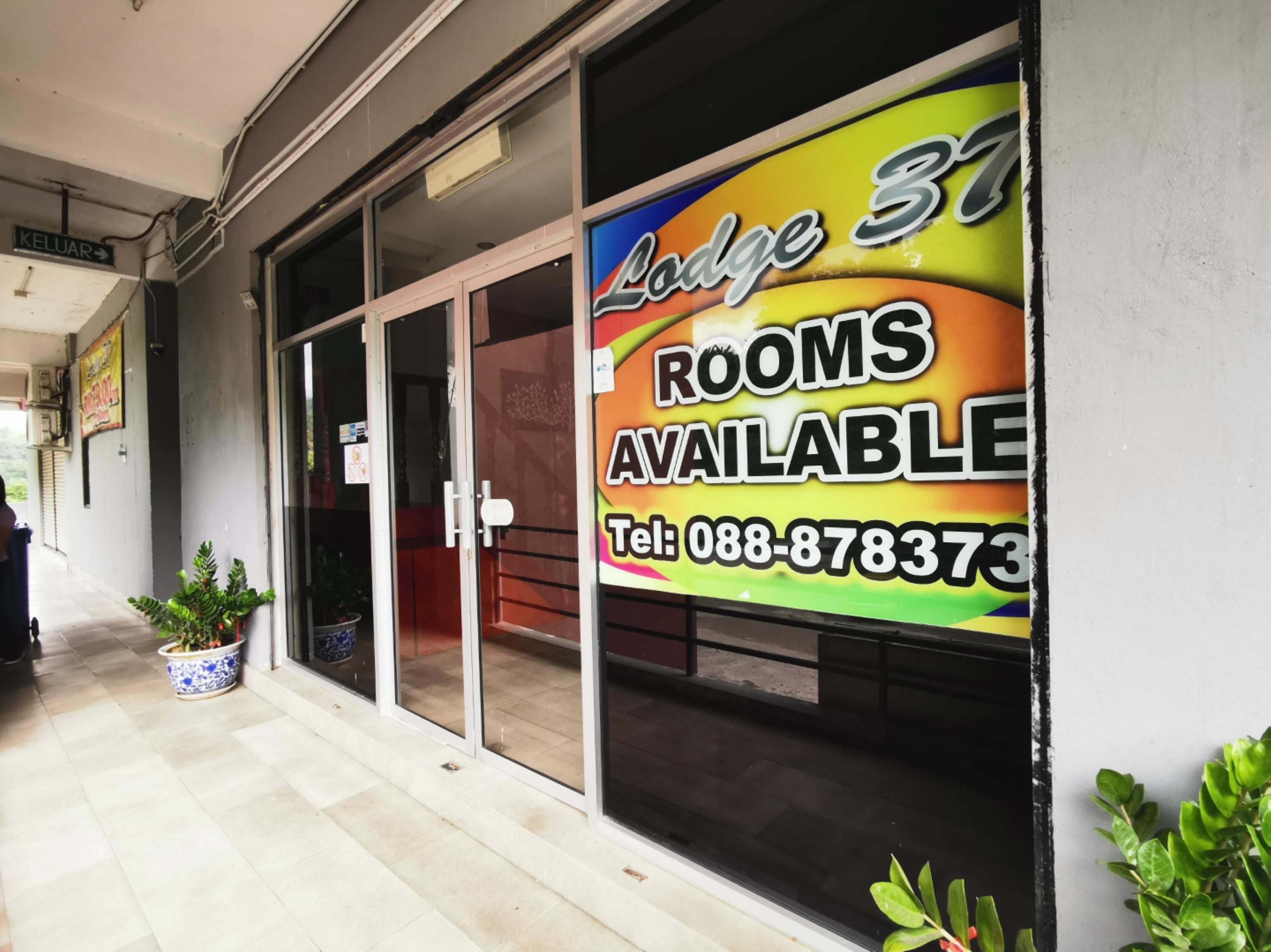 Oyo 37T小屋 拉瑙 外观 照片